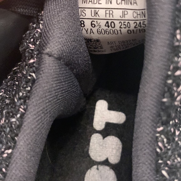 adidas UltraBoost 4.0 Core Black 2017 - BB6149 size 8 - Picture 5 of 6